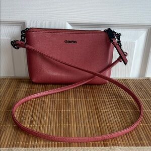 Calvin Klein Rose-Pink Pebbled Leather Crossbody Bag